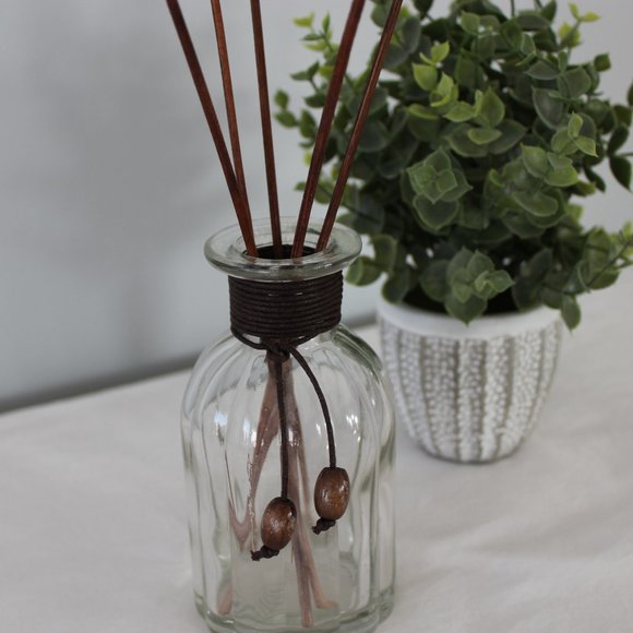 Pier 1 Reed Diffuser Bottle - Picture 3 of 3